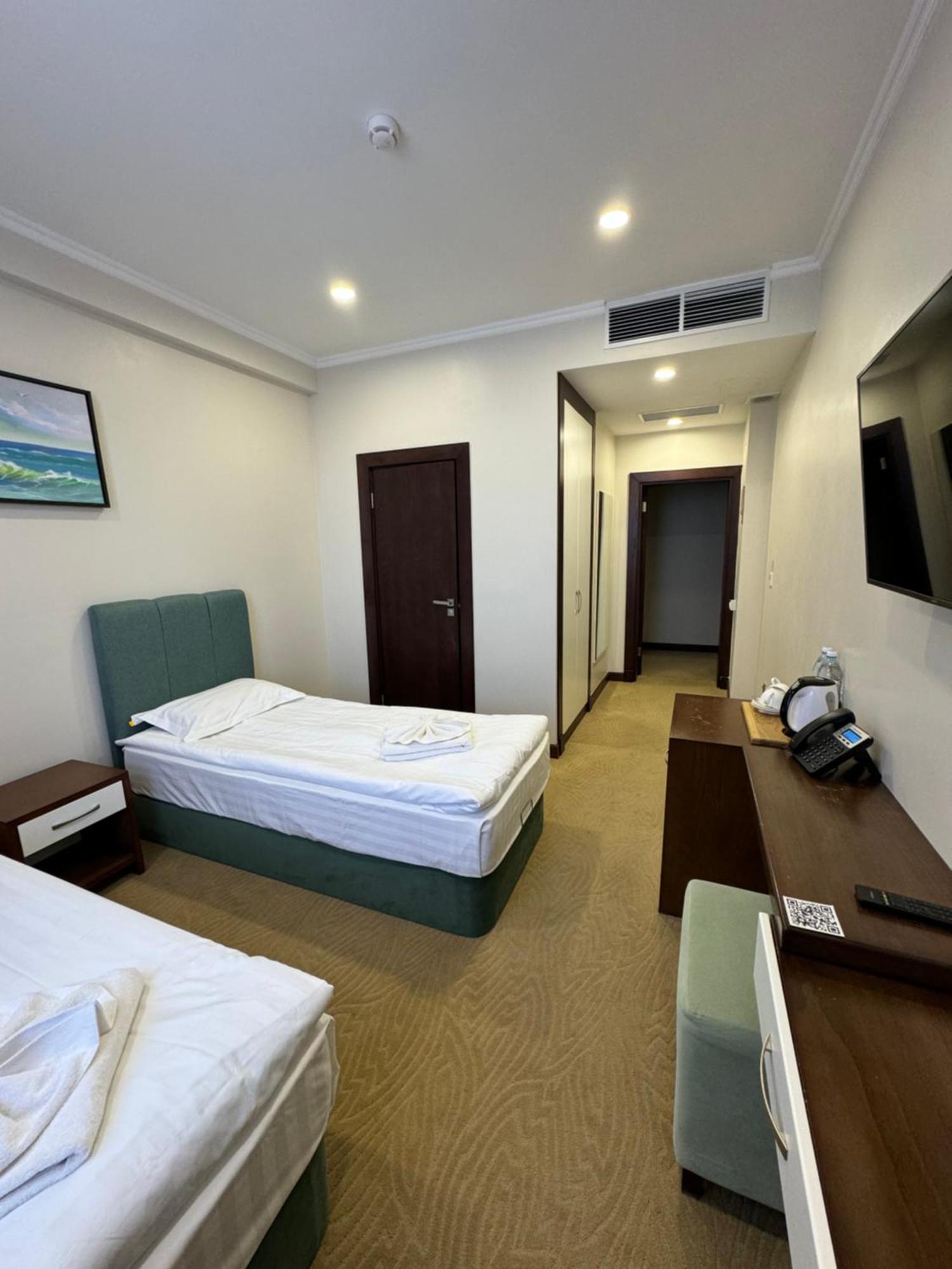 Sulo Atyrau Hotel Exterior photo