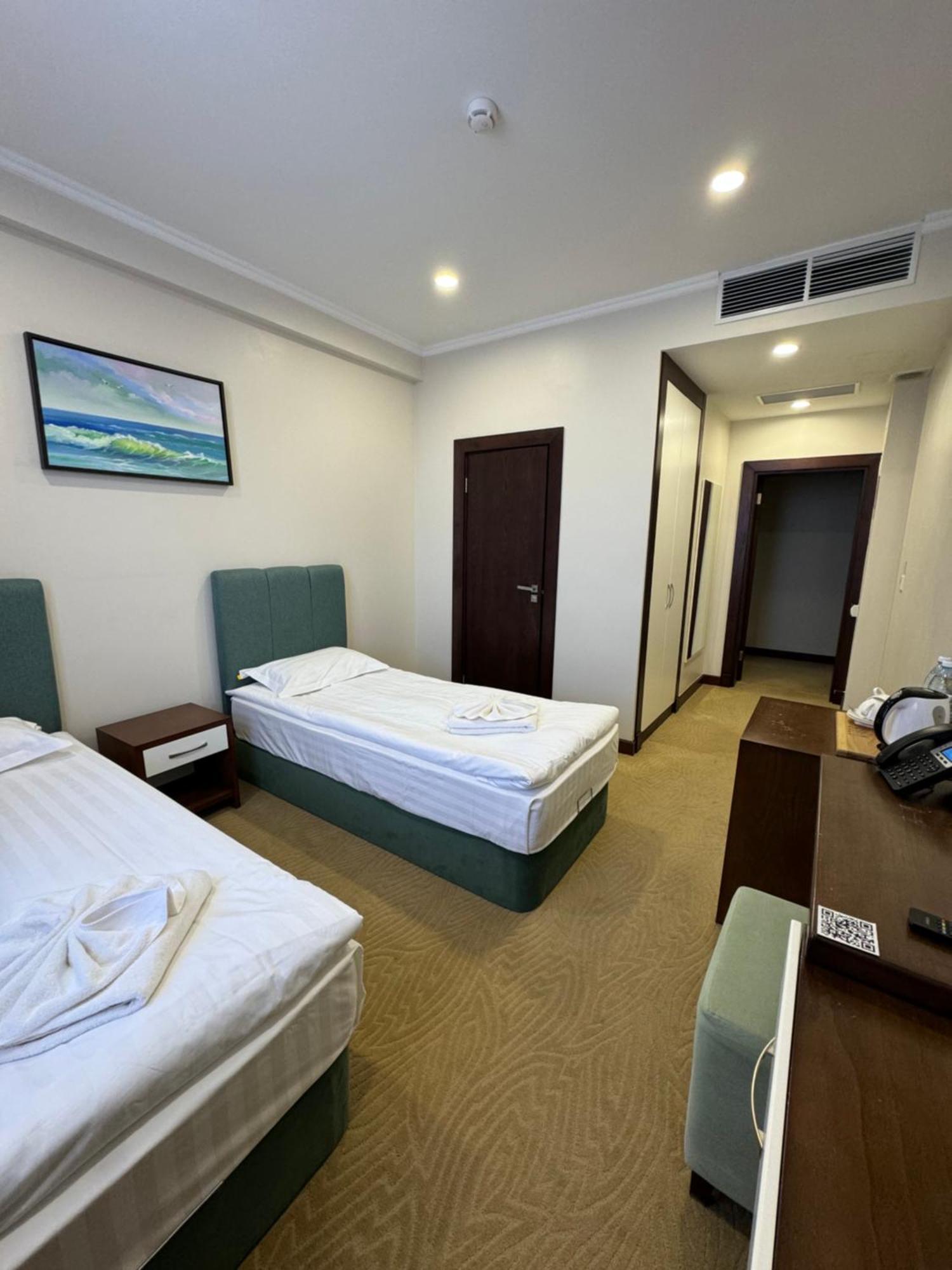 Sulo Atyrau Hotel Exterior photo